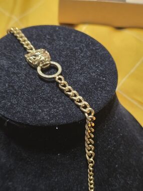 Gold Tone Lion Head Chain Necklace